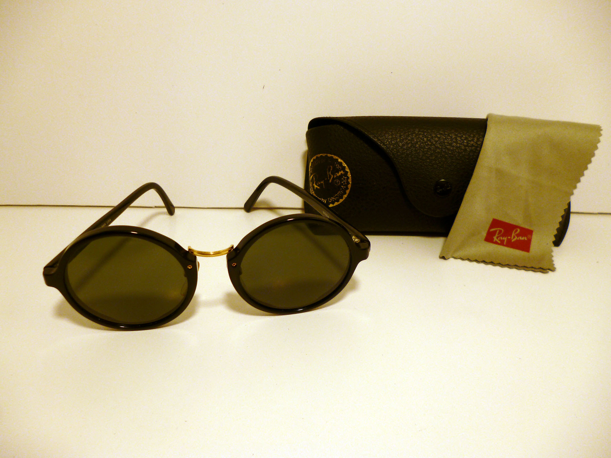(image for) Ray-Ban Stunning Beyond W0924 Round Black G-15 Lenses NOS defect Sunglasses 3378