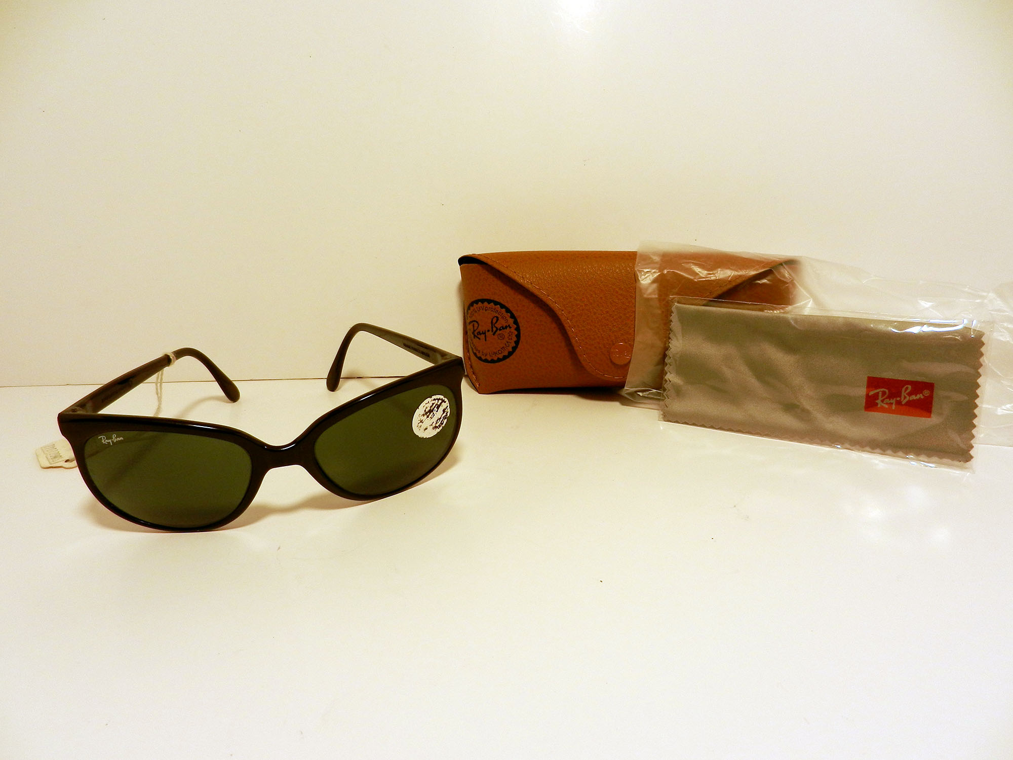 (image for) Ray Ban Frame France Antique Brown NYLON Brown B&L Cat Eye Sunglasses NOS 3432